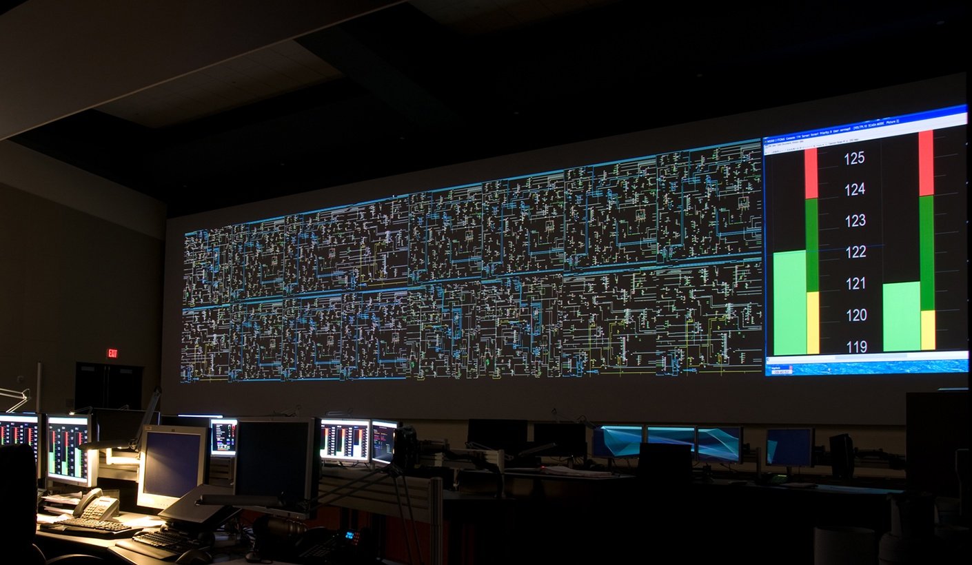 Massive Control Room Online